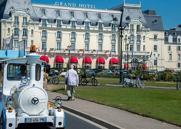 Calme Et Arboree Proche De La * Кабур