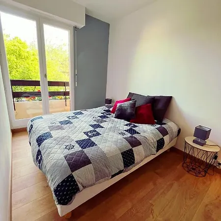 Calme Et Arborée Proche De La *