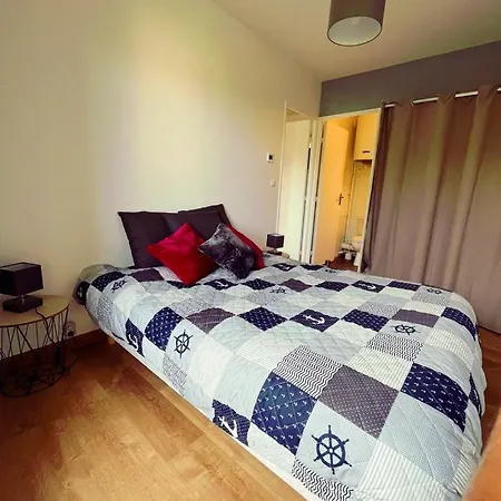 Calme Et Arborée Proche De La *