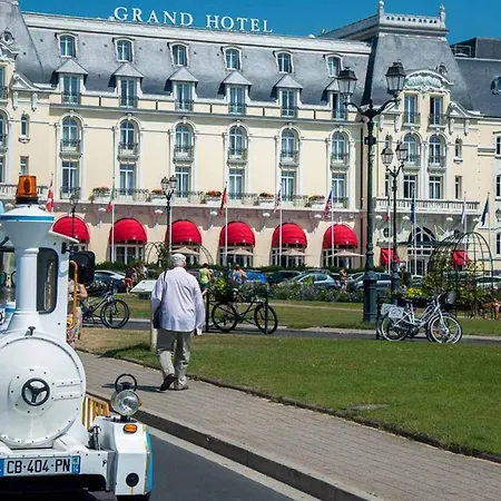 Calme Et Arboree Proche De La * Cabourg